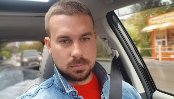 Задержанный в аэропорту Алматы за критику войны в Украине россиянин обратился к казахстанцам