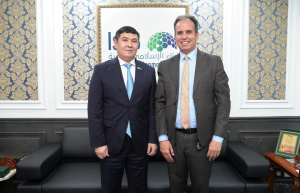 Исламский банк развития инвестирует $7 млрд в энергетику и водные ресурсы Казахстана Исламский банк развития инвестирует $7 млрд в энергетику и водные ресурсы Казахстана