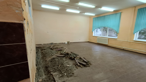 Аварийная или нет? В 33-й школе Шымкента разразился скандал | Inbusiness.kz