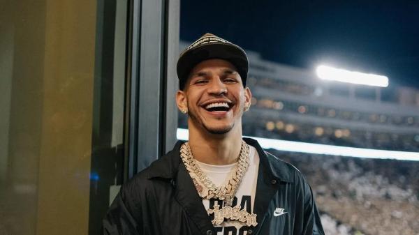 Берланга уповает на свою молодость в бою с Канело | Inbusiness.kz Берланга уповает на свою молодость в бою с Канело | Inbusiness.kz