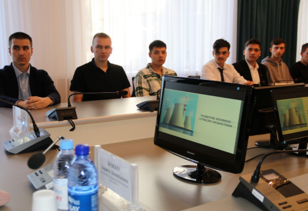 Эксперт рассказал студентам о глобальных достижениях в атомной энергетике Эксперт рассказал студентам о глобальных достижениях в атомной энергетике