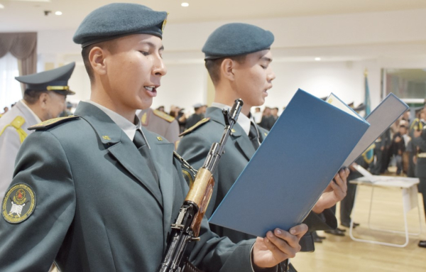 Курсанты присягнули на верность Родине Курсанты присягнули на верность Родине