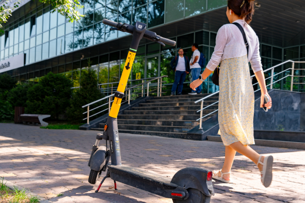 Когда в казахстанских городах наступит порядок с самокатами? | Inbusiness.kz Когда в казахстанских городах наступит порядок с самокатами? | Inbusiness.kz