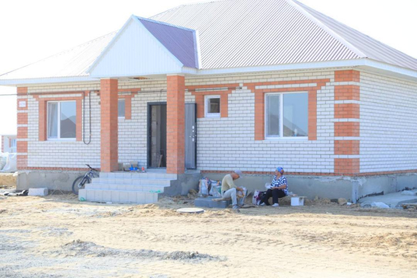 Ключи от новых домов вручили в Актюбинской области Ключи от новых домов вручили в Актюбинской области