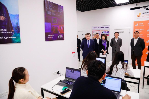 Астанчане могут бесплатно получить профессию графического дизайнера