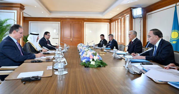 Глава ИБР подтвердил готовность к дальнейшему участию в диверсификации экономики Казахстана