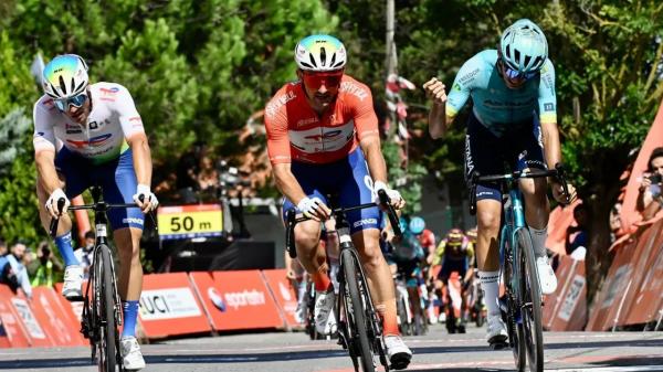 Гонщик Astana Qazaqstan Development Team стал вице-чемпионом "Тура Стамбула" | Inbusiness.kz Гонщик Astana Qazaqstan Development Team стал вице-чемпионом "Тура Стамбула" | Inbusiness.kz