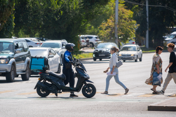 Когда в казахстанских городах наступит порядок с самокатами? | Inbusiness.kz Когда в казахстанских городах наступит порядок с самокатами? | Inbusiness.kz