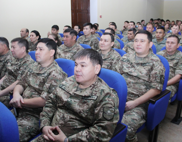 В Астане гвардейцы обсудили Послание Главы государства В Астане гвардейцы обсудили Послание Главы государства