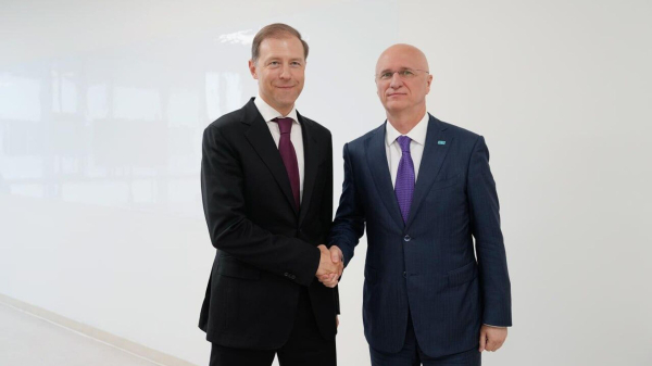 Первые замы премьер-министров Казахстана и России Скляр и Мантуров встретились на ВЭФ-2024 Первые замы премьер-министров Казахстана и России Скляр и Мантуров встретились на ВЭФ-2024