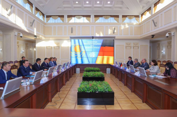 Казахстан и Германия укрепляют связи в сфере прокурорской деятельности Казахстан и Германия укрепляют связи в сфере прокурорской деятельности