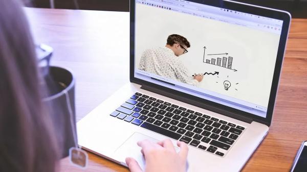 Будущее профессии педагога в Казахстане: как меняется рынок труда | Inbusiness.kz