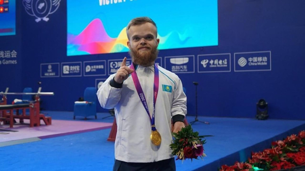 Паралимпиада-2024: Казахстанец Давид Дегтярев завоевал золотую медаль Паралимпиада-2024: Казахстанец Давид Дегтярев завоевал золотую медаль