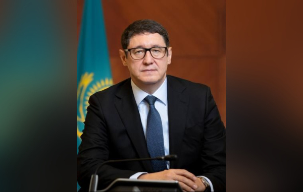 Министр энергетики Казахстана поздравил работников атомной промышленности с профессиональным праздником Министр энергетики Казахстана поздравил работников атомной промышленности с профессиональным праздником