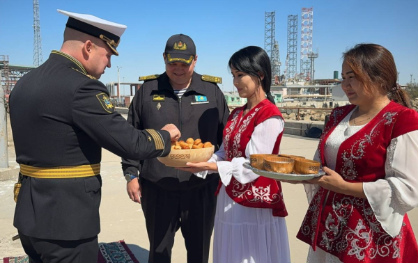 В Актау прошел дружеский визит кораблей Каспийской флотилии России В Актау прошел дружеский визит кораблей Каспийской флотилии России