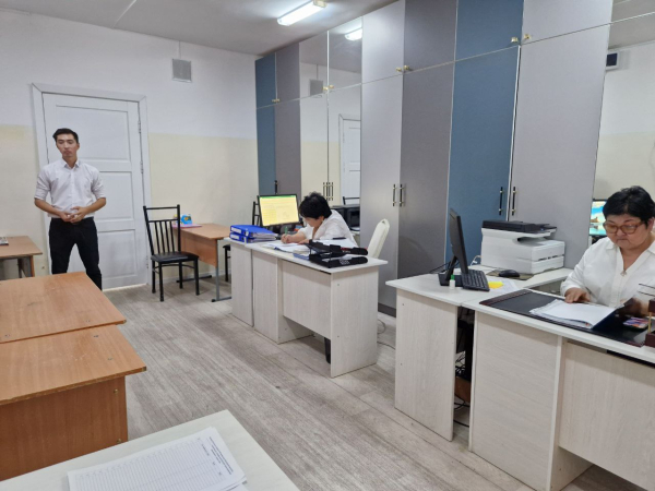 Аварийная или нет? В 33-й школе Шымкента разразился скандал | Inbusiness.kz