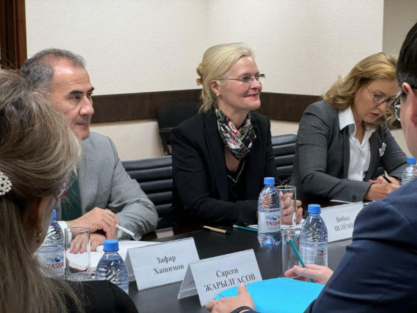 IFC инвестирует в железнодорожные и авиационные проекты Казахстана