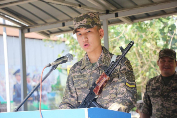 В Алматы курсанты приняли Военную присягу перед отъездом за рубеж