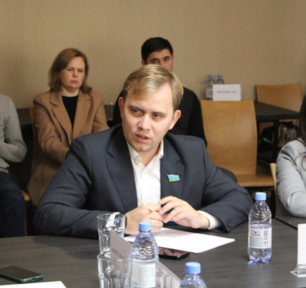 Экспертный клуб обсудил ключевые направления Послания Токаева