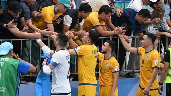 Кака – о первой победе Казахстана на ЧМ по футзалу: Фаворитом быть нелегко  | Inbusiness.kz