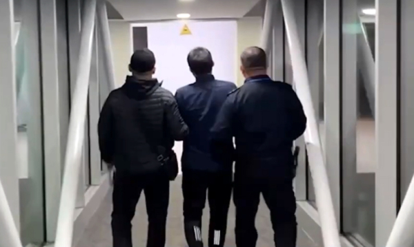 Грузия экстрадировала в Казахстан подозреваемого в хранении наркотиков Грузия экстрадировала в Казахстан подозреваемого в хранении наркотиков