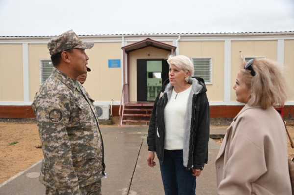 Командование Актауского гарнизона встретилось с солдатскими матерями Командование Актауского гарнизона встретилось с солдатскими матерями