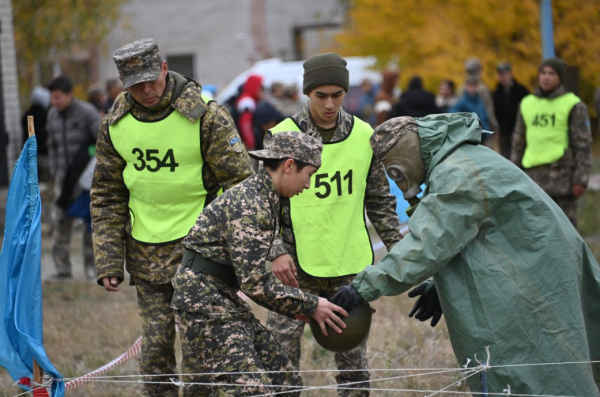 В Абайской области прошли военно-спортивные соревнования