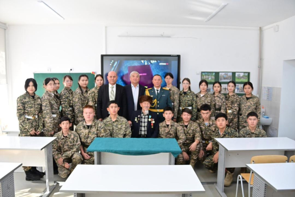 Казахстанские школы и военные отметили 100-летие Халық қаһарманы Рахимжана Кошкарбава Казахстанские школы и военные отметили 100-летие Халық қаһарманы Рахимжана Кошкарбава