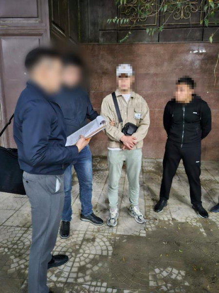 60 литров психотропных веществ изъято в Шымкенте 60 литров психотропных веществ изъято в Шымкенте