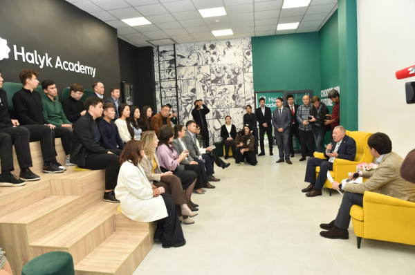 Новая лаборатория в КазНУ: теория и практика в финансах Новая лаборатория в КазНУ: теория и практика в финансах