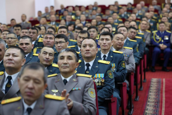 Министр обороны вручил государственные и ведомственные награды военнослужащим Министр обороны вручил государственные и ведомственные награды военнослужащим