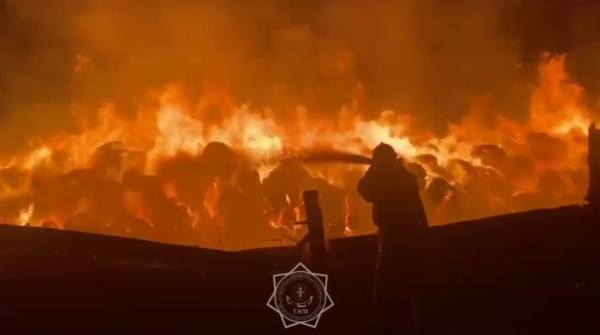 Пожар на складе сена в Зайсане Пожар на складе сена в Зайсане