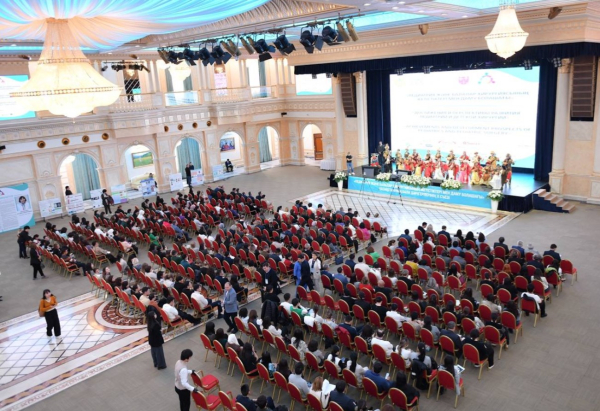 Юбилейный съезд детских врачей: новые стандарты лечения и диагностики в Казахстане