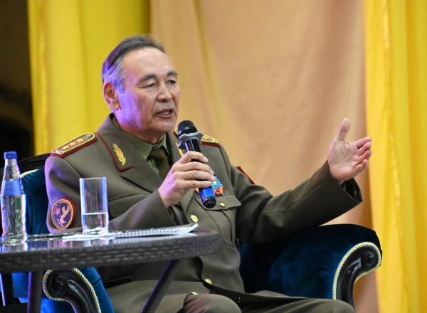 Юбилей легенды: Генерал-полковник Алибек Касымов отметил 70-летие Юбилей легенды: Генерал-полковник Алибек Касымов отметил 70-летие