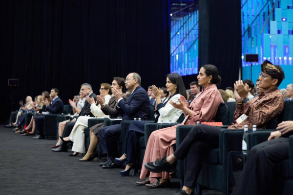 Креативные индустрии Казахстана на мировой сцене Креативные индустрии Казахстана на мировой сцене