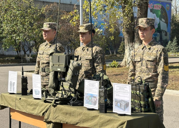 Алматинские школьники открыли для себя мир военной службы