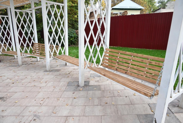 В Алматы заброшенные участки превратились в зоны отдых