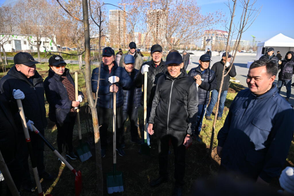 «Таза Қазақстан»: сенаторы приняли участие в экологической акции «Таза Қазақстан»: сенаторы приняли участие в экологической акции