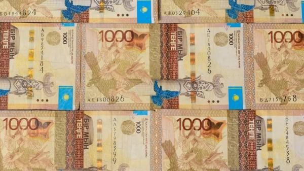 Собирают клубнику в Англии: тенденция трудовой миграции  | Inbusiness.kz