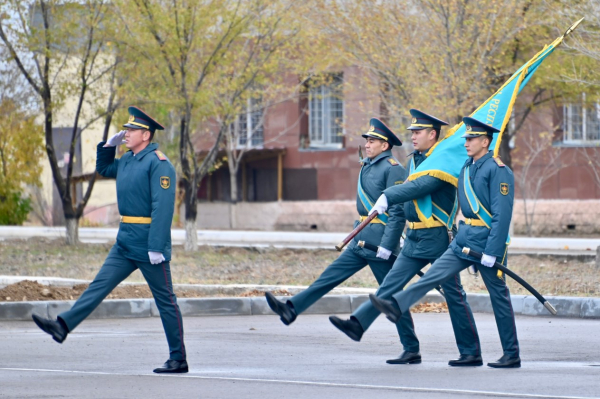 В инженерно-саперной бригаде Конаевского гарнизона торжественно проводили солдат домой