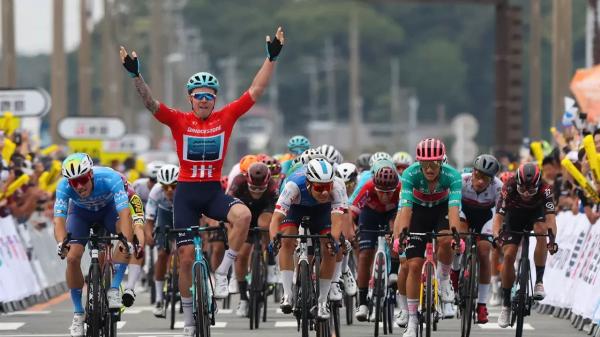 Стажер Astana Qazaqstan Team стал третьим в генерале Тура Кюсю  | Inbusiness.kz