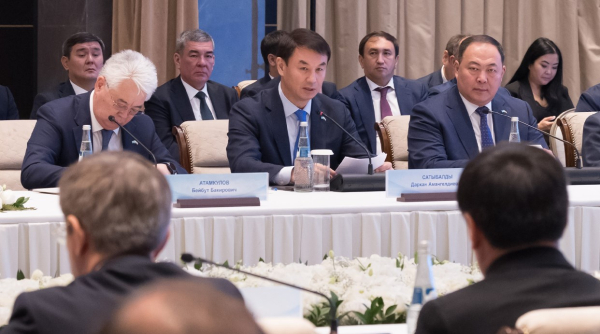 Казахстан и Узбекистан укрепляют связи Казахстан и Узбекистан укрепляют связи