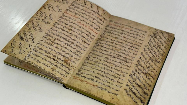 Минкультуры представил копии древних рукописей об истории Казахстана Минкультуры представил копии древних рукописей об истории Казахстана