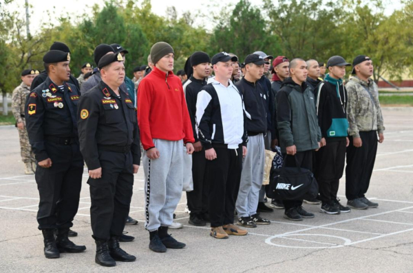 Новобранцы вступили в ряды морской пехоты Актау Новобранцы вступили в ряды морской пехоты Актау