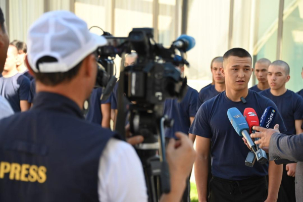 70 новобранцев из Туркестана отправились служить 70 новобранцев из Туркестана отправились служить