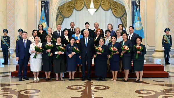 Нет звания выше педагога - Токаев Нет звания выше педагога - Токаев