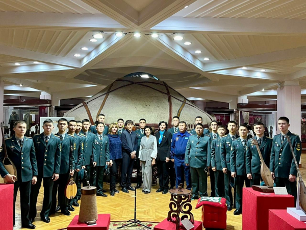 Будущие офицеры Отечества изучают историю Казахстана