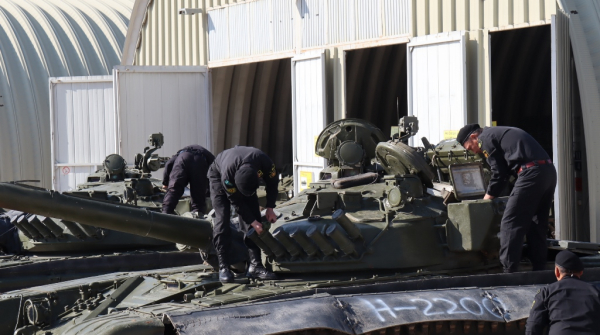 Шымкентский гарнизон переводит технику на зимний период Шымкентский гарнизон переводит технику на зимний период