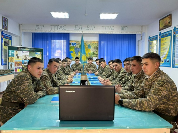 Солдаты-срочники выиграли гранты на бесплатное обучение в вузах Казахстана Солдаты-срочники выиграли гранты на бесплатное обучение в вузах Казахстана