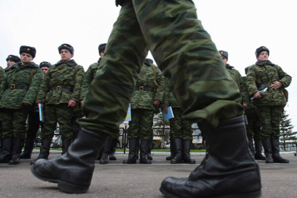 Глубокие раны и отбитые почки: казахстанка заявила об убийстве сына в воинской части Ербаяна Мухтара